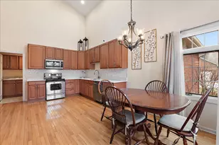 16815 Crystal Ct, Tinley Park, IL 60477 - Photo 8