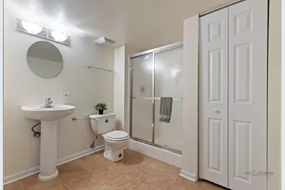 371 Sycamore Street, Vernon Hills, IL 60061 - Photo 36