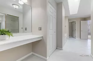 371 Sycamore St, Vernon Hills, IL 60061 - Photo 32