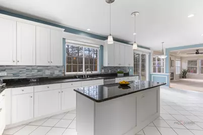 371 Sycamore Street, Vernon Hills, IL 60061 - Photo 8