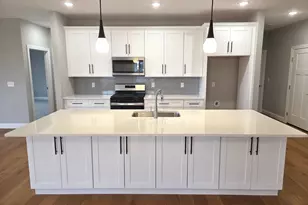 3 St. Ivans Circle, Bloomington, IL 61705 - Photo 4