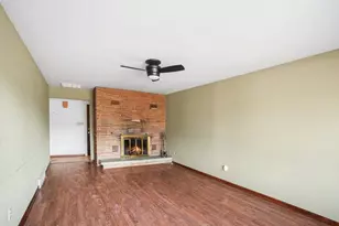 1124 W Hawkins St, Kankakee, IL 60901 - Photo 2