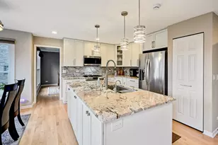 1770 W Windmill Ct, Addison, IL 60101 - Photo 10