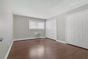 8856 N Northshore Dr, Des Plaines, IL 60016 - Photo 12