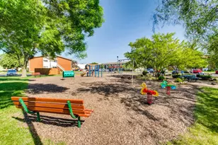 8856 N Northshore Dr, Des Plaines, IL 60016 - Photo 24