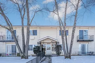 8856 N Northshore Dr, Des Plaines, IL 60016 - Photo 1