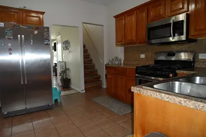 572 Fourth Avenue, Aurora, IL 60505 - Photo 8