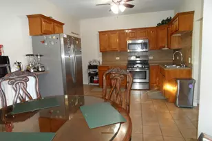 572 4th Ave, Aurora, IL 60505 - Photo 6