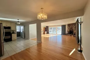 37 N Channel Dr, Round Lake Beach, IL 60073 - Photo 6