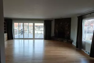 37 N Channel Dr, Round Lake Beach, IL 60073 - Photo 4