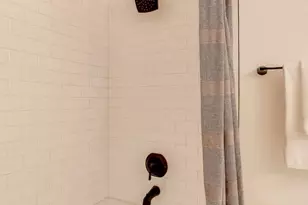 1935 N Fairfield Ave, Chicago, IL 60647 - Photo 18