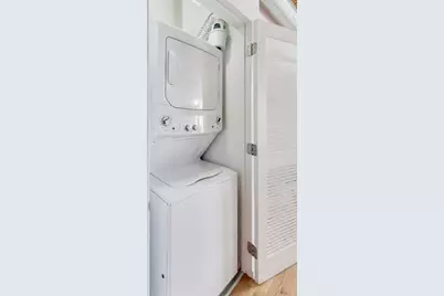 1935 N Fairfield Avenue #203, Chicago, IL 60647 - Photo 22