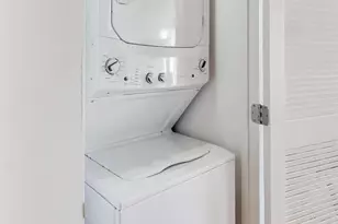 1935 N Fairfield Ave, Chicago, IL 60647 - Photo 22