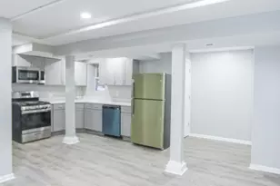 1315 W Eddy St, Chicago, IL 60657 - Photo 4