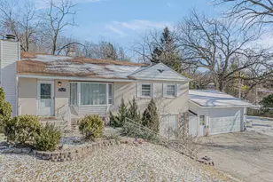 35049 N Edgewater Ln, Ingleside, IL 60041 - Photo 1