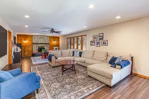 8314 Heather Ln, Tinley Park, IL 60477 - Photo 12