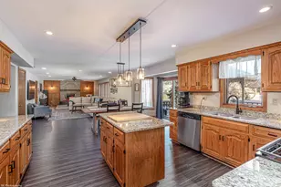 8314 Heather Ln, Tinley Park, IL 60477 - Photo 8