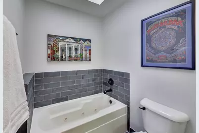 420 W Ontario Street #404, Chicago, IL 60654 - Photo 12