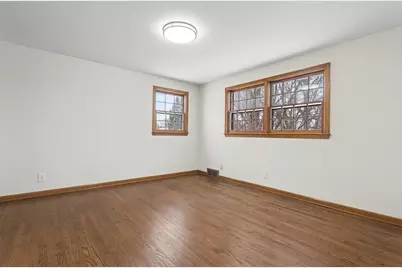 33 S Canterbury Road, Aurora, IL 60506 - Photo 12