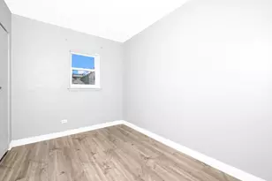 1831 W 21st Pl, Chicago, IL 60608 - Photo 10