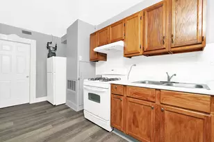 1831 W 21st Pl, Chicago, IL 60608 - Photo 6