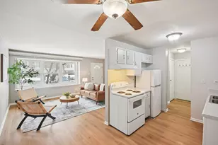 2333 Oxhill Ct, Schaumburg, IL 60194 - Photo 6