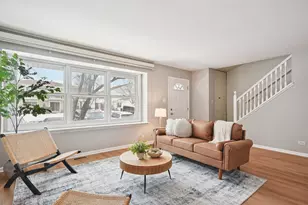 2333 Oxhill Ct, Schaumburg, IL 60194 - Photo 4