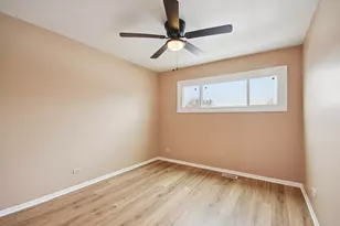 2333 Oxhill Ct, Schaumburg, IL 60194 - Photo 14