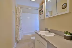 1113 Lewis St, Dekalb, IL 60115 - Photo 26