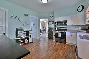 1113 Lewis St, Dekalb, IL 60115 - Photo 14