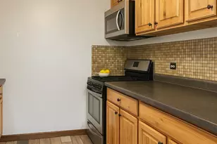 14B Kingery Quarter, Willowbrook, IL 60527 - Photo 8