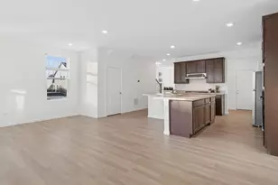 24507 W Kroll Dr, Plainfield, IL 60585 - Photo 2