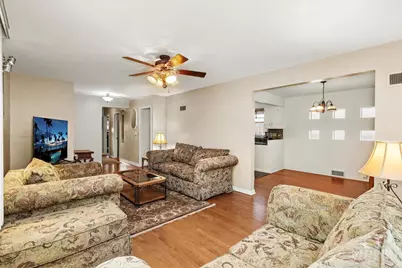 488 Cornell Avenue, Des Plaines, IL 60016 - Photo 8