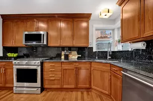 8612 Lawndale Ave, Skokie, IL 60076 - Photo 6