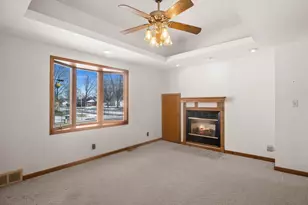 306 S 5th St, Kirkland, IL 60146 - Photo 12