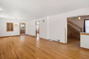 306 S 5th St, Kirkland, IL 60146 - Photo 6