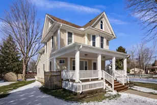 306 S 5th St, Kirkland, IL 60146 - Photo 2