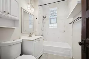 2114 W North Ave, Chicago, IL 60647 - Photo 14