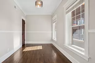 2114 W North Ave, Chicago, IL 60647 - Photo 12