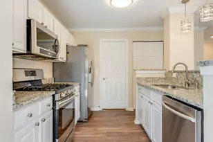 2494 Stoughton Cir, Aurora, IL 60502 - Photo 4