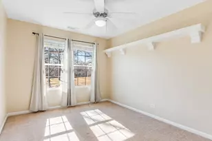 2494 Stoughton Cir, Aurora, IL 60502 - Photo 12