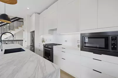 4200 W Belmont Avenue, Chicago, IL 60641 - Photo 6