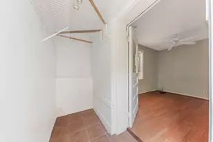 2527 N Ashland Ave, Chicago, IL 60614 - Photo 20