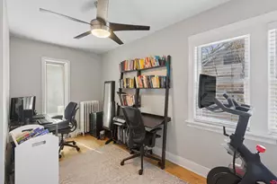 2233 W Greenleaf Ave, Chicago, IL 60645 - Photo 18