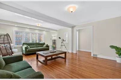 810 S Euclid Avenue, Oak Park, IL 60304 - Photo 2