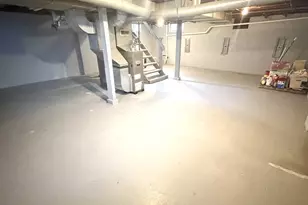 1238 Creve Coeur St, Lasalle, IL 61301 - Photo 10