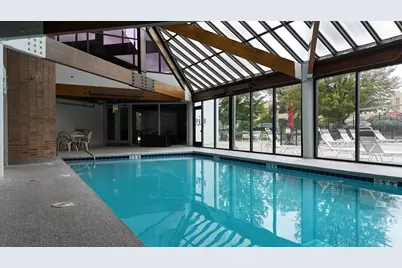 2 S Atrium Way #203, Elmhurst, IL 60126 - Photo 4