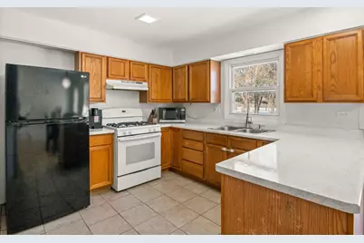 350 8th Avenue, Marengo, IL 60152 - Photo 10