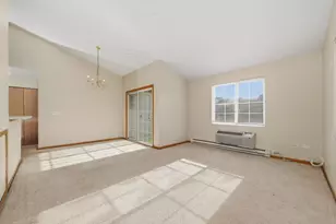 [Address not provided], Carpentersville, IL 60110 - Photo 6