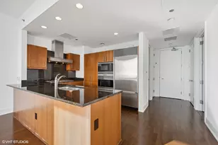 401 N Wabash Ave, Chicago, IL 60611 - Photo 6